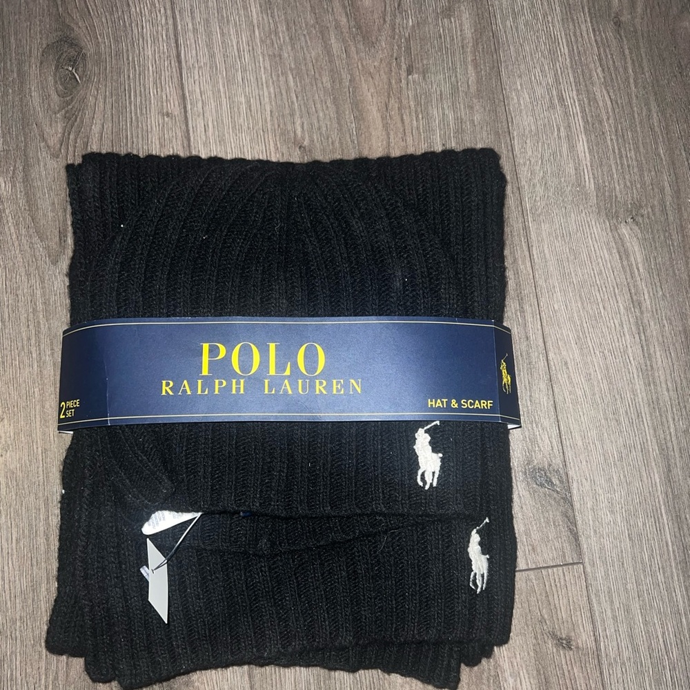 New polo hat and scarf set